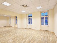 Kiadó iroda, V. kerületben, Ferenciek terén 990 E Ft / hó