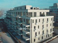 Eladó téglalakás, Siófokon 94.2 M Ft, 2 szobás