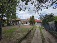 Eladó ikerház, Pécelen, Bartoshegy utcában 60.5 M Ft, 3 szobás