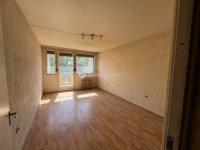 Eladó panellakás, Pécsett 38 M Ft, 2 szobás
