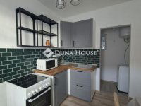 Kiadó családi ház, albérlet, Pécsett 180 E Ft / hó, 2 szobás