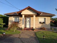 Eladó családi ház