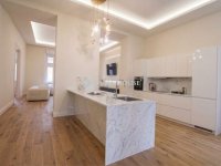 Eladó téglalakás, VI. kerületben 157 M Ft, 2 szobás