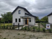 Eladó nyaraló, Balatonkeresztúron 86 M Ft, 4 szobás