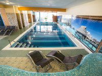 Eladó hotel, Zalakaroson 1450 M Ft / költözzbe.hu