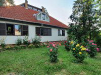 Eladó családi ház, Pécsett 119.9 M Ft, 5 szobás