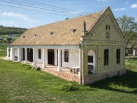 Eladó családi ház, Szekszárdon 99.957 M Ft, 3 szobás