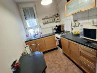 Eladó téglalakás, Kaposváron 35 M Ft, 2 szobás