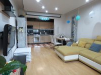 Eladó panellakás, Győrött 72.99 M Ft, 3 szobás