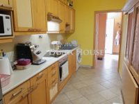 Eladó téglalakás, Mohácson 78.499 M Ft, 5 szobás