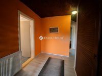 Eladó családi ház, Tápiószecsőn 82.9 M Ft, 4 szobás