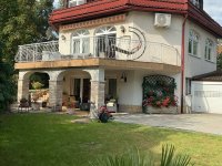 Eladó családi ház, Tahitótfalun 173 M Ft, 5+1 szobás