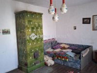 Eladó családi ház, Tetétlenen 5.7 M Ft, 2 szobás