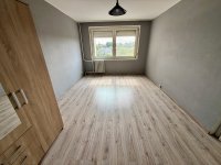 Eladó panellakás, Móron 37.4 M Ft, 2 szobás