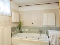 Eladó családi ház, Felsőpáhokon 120 M Ft, 9 szobás