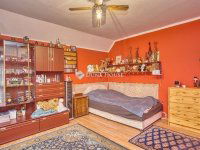 Eladó családi ház, XVIII. kerületben 180 M Ft, 7 szobás