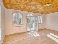 Eladó családi ház, XVIII. kerületben 290 M Ft, 9 szobás