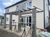 Eladó családi ház, Szegeden 119 M Ft, 5 szobás