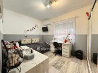 Eladó téglalakás, Celldömölkön 79.9 M Ft, 4 szobás