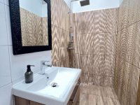 Eladó téglalakás, VI. kerületben 51 M Ft, 1 szobás