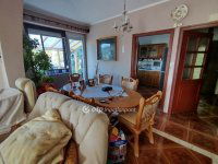 Eladó családi ház, Komlón 80 M Ft, 6 szobás