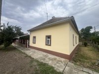 Eladó családi ház, Sarkadon 4.9 M Ft, 2 szobás