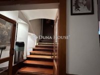 Eladó üzlethelyiség, VI. kerületben 150 M Ft