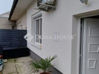 Eladó téglalakás, XV. kerületben 72 M Ft, 2 szobás