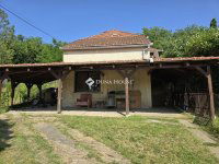 Eladó családi ház, Pécsett 44.9 M Ft, 4 szobás