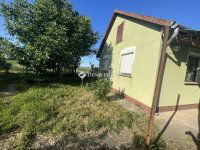 Eladó családi ház, Úrin 51.3 M Ft, 4 szobás