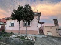 Eladó családi ház