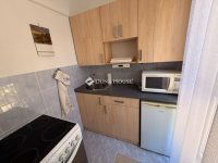 Eladó panellakás, Pécsett 35.5 M Ft, 1 szobás