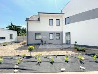 Eladó téglalakás, Kecskeméten 119.9 M Ft, 4 szobás