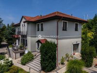 Eladó családi ház, Székesfehérvárott 320 M Ft, 5 szobás