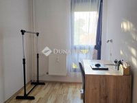 Eladó téglalakás, Pécsett 74.9 M Ft, 3 szobás