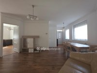 Kiadó téglalakás, albérlet, Pápán 160 E Ft / hó, 2 szobás