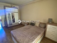 Eladó panellakás, Pécsett 41.9 M Ft, 2 szobás