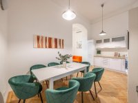 Eladó téglalakás, Budapesten, VI. kerületben, Podmaniczky utcában