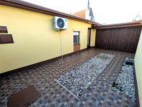 Eladó családi ház, Mohácson 10 M Ft, 1 szobás