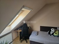 Eladó téglalakás, Szegeden 61.99 M Ft, 3 szobás