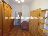Eladó téglalakás, Pécsett 0.14 M Ft, 2 szobás