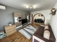 Eladó panellakás, Szegeden 65.2 M Ft, 3 szobás