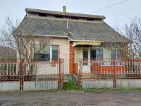 Eladó családi ház