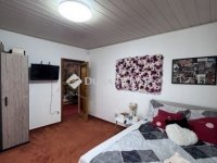 Eladó családi ház, Vecsésen 139.99 M Ft, 5 szobás
