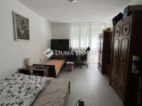 Eladó téglalakás, Pétfürdőn 36 M Ft, 2 szobás
