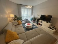 Eladó téglalakás, Győrött 94.9 M Ft, 3 szobás