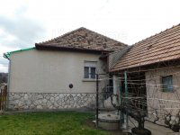 Eladó családi ház, Győrújbaráton 49.9 M Ft, 10 szobás
