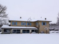 Eladó családi ház, Isaszegen 699 M Ft, 8 szobás