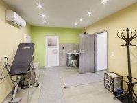 Eladó családi ház, Kecskeméten 79.9 M Ft, 4 szobás