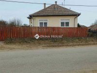 Eladó családi ház, Kecskeméten 59.9 M Ft, 3 szobás